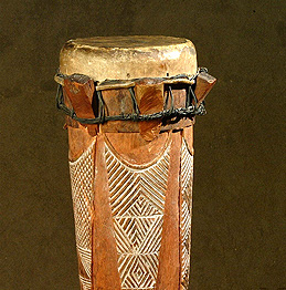 Népek hangszerei a Néprajzi Múzeumból